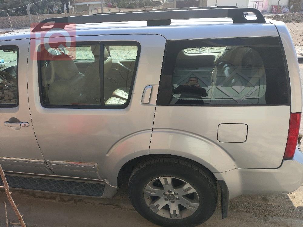 نیسان پاسفایندەر